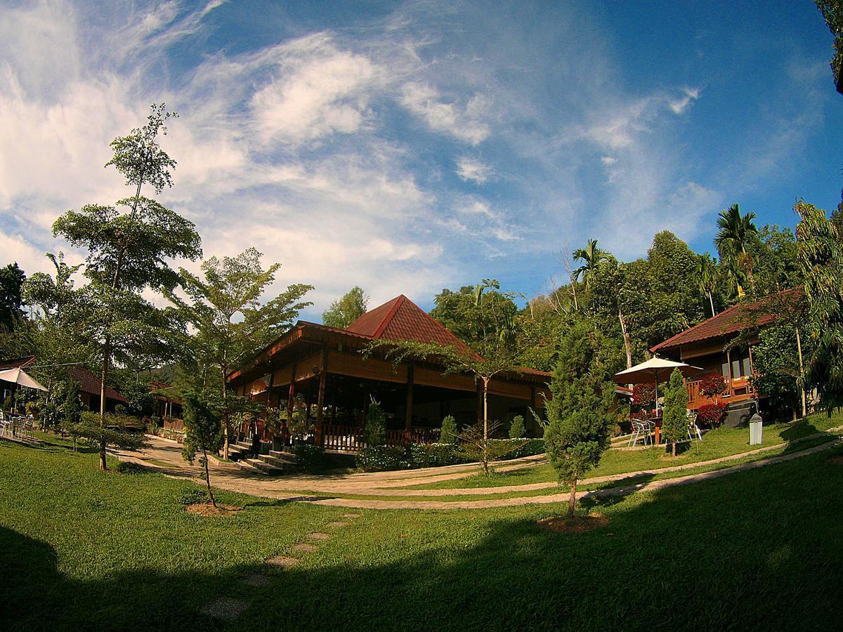 Langkisau Resort Hotel & Restaurant Padang  Esterno foto